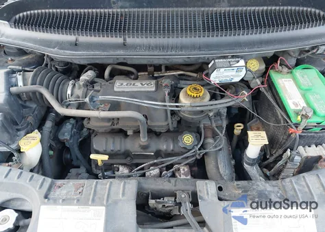 2003 Chrysler Town & Country Limited from USA, damaged, VIN 2C8GP64L13R286354